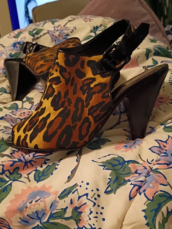 Shoes - Leopard Print Slingback Heels - Women